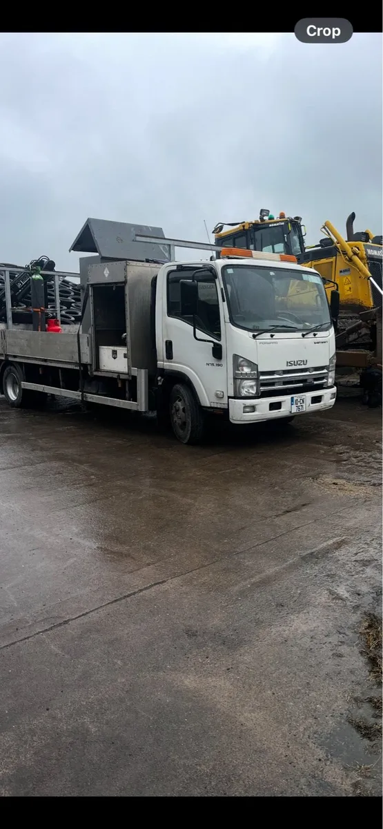 2010 Isuzu Forwarder 7.5T Rear Crane - Image 2