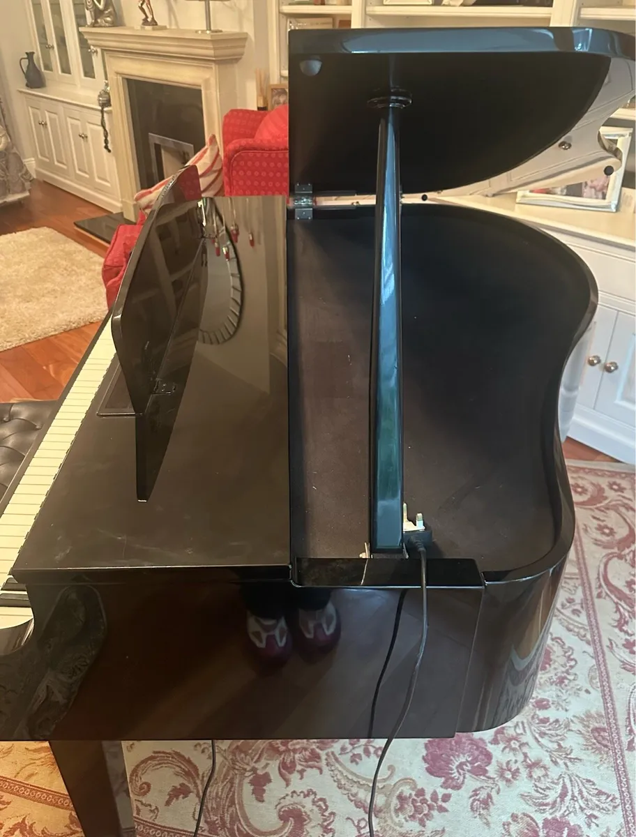 Mini grand piano - Image 2