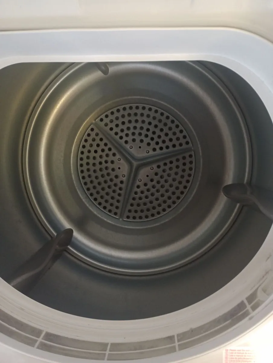 Condenser Dryer. Larger drum. High efficiency - Image 2