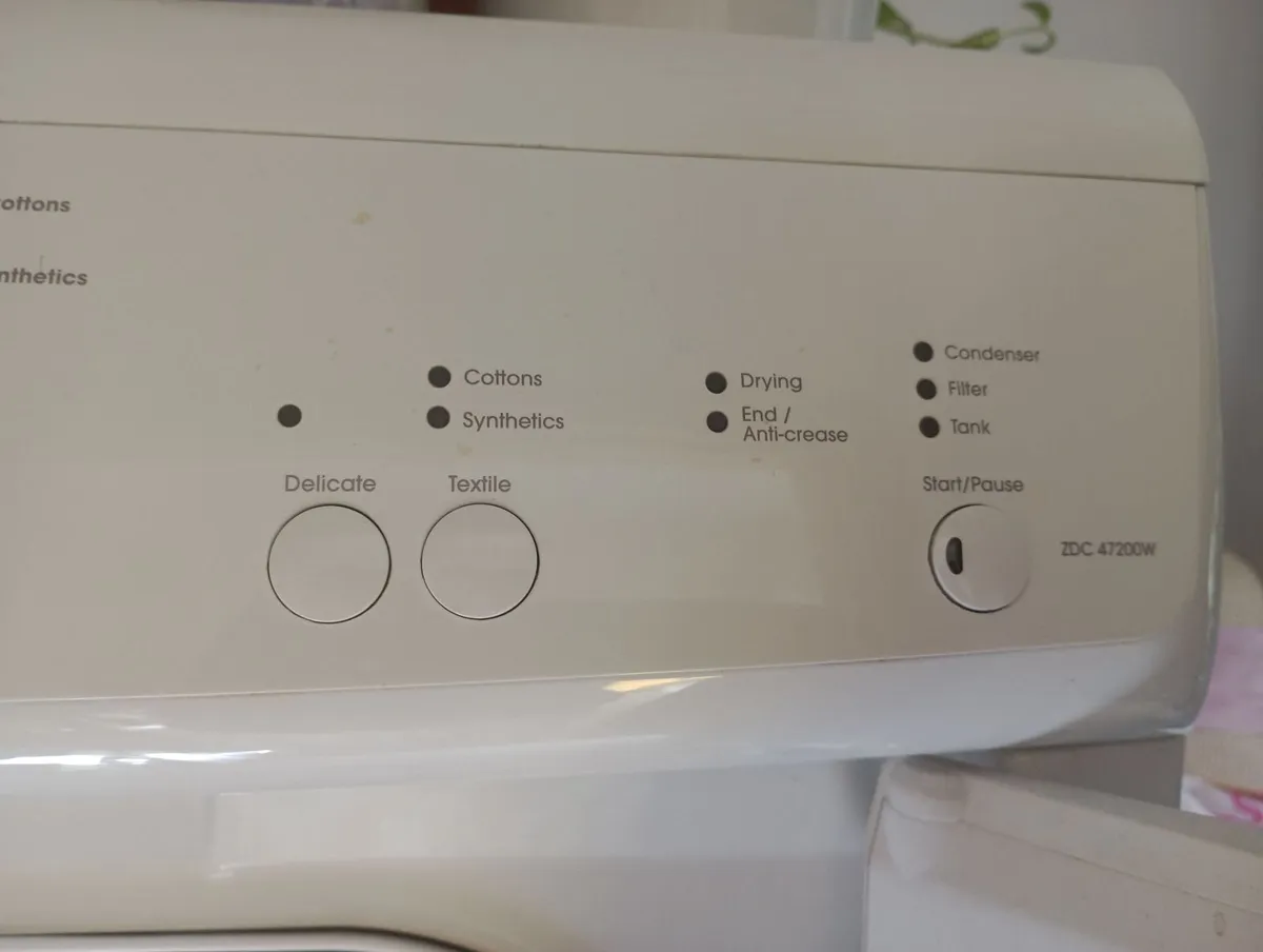 Condenser Dryer. Larger drum. High efficiency - Image 4
