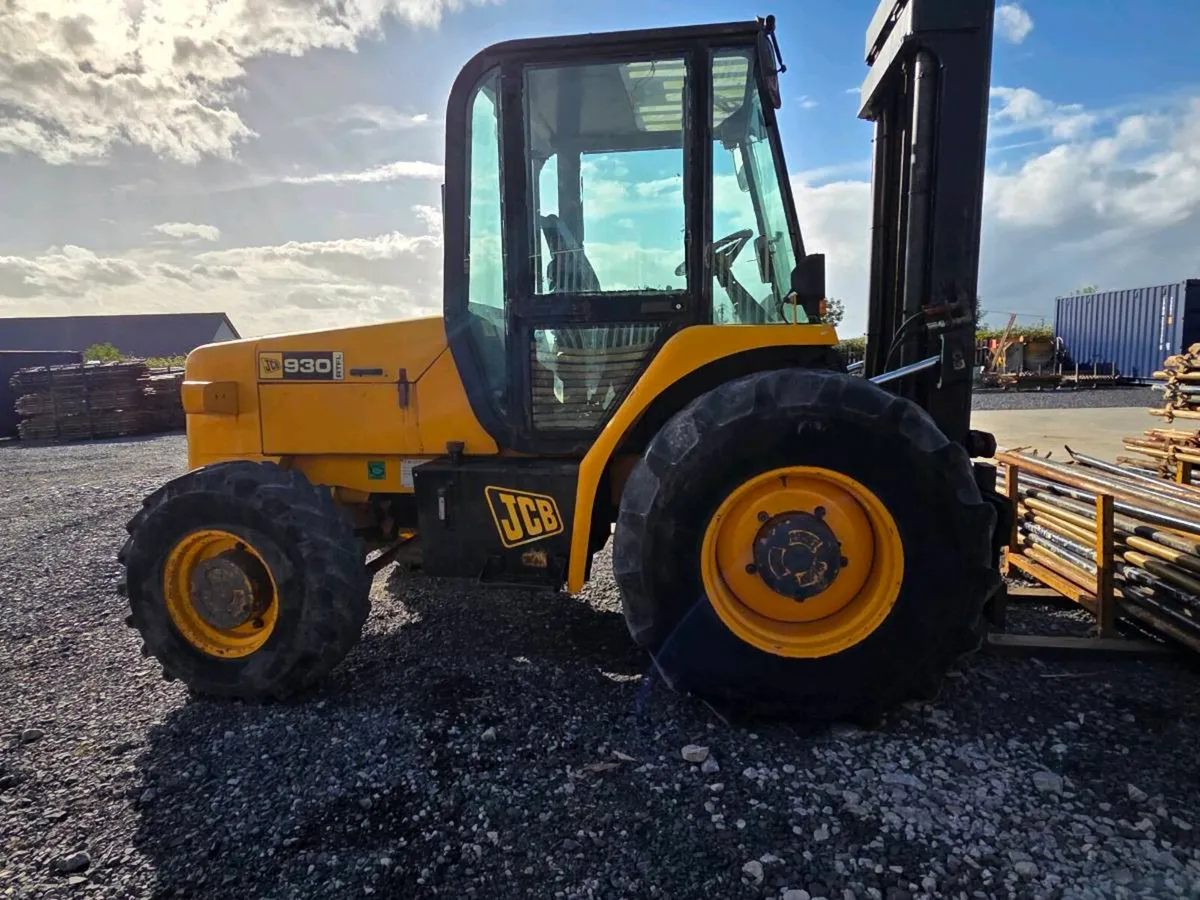 Rough Terrain Forklift - Image 3