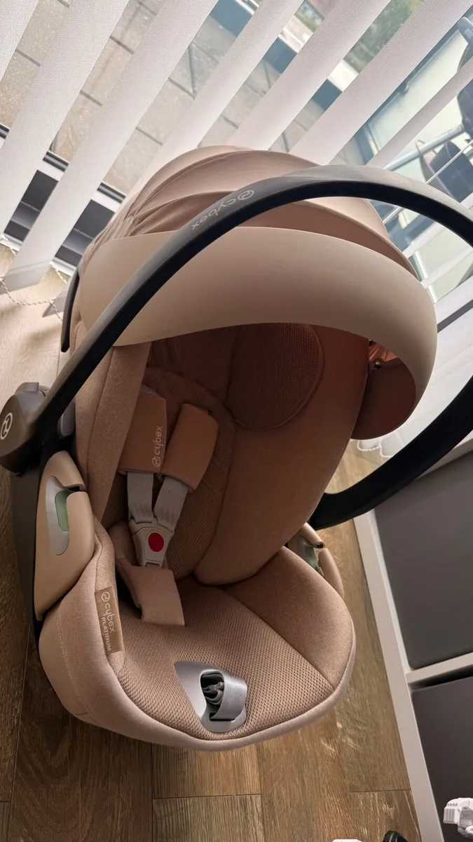 Carseat - Image 2