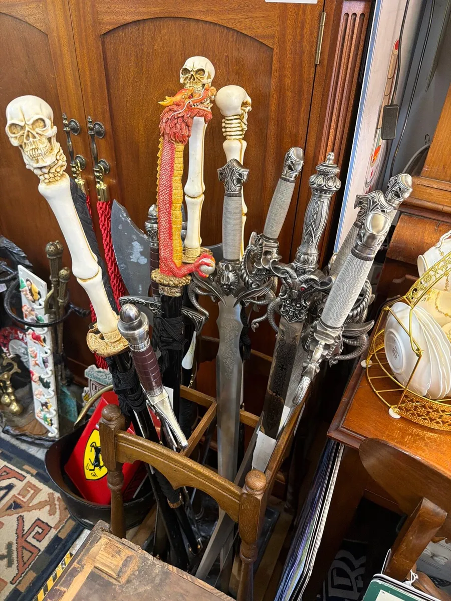 Antiques - Image 3