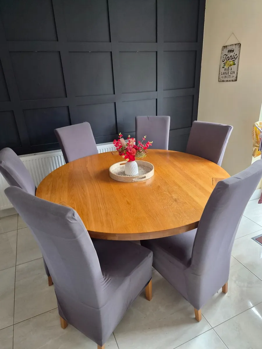 Table and chairs for Sale - Image 3