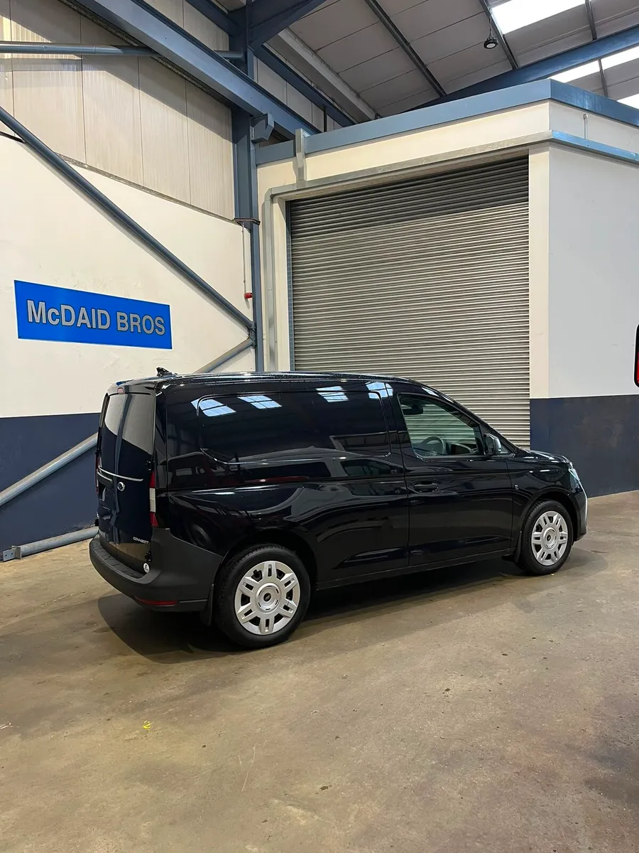 2026 Ford Transit Connect Automatic - Image 2