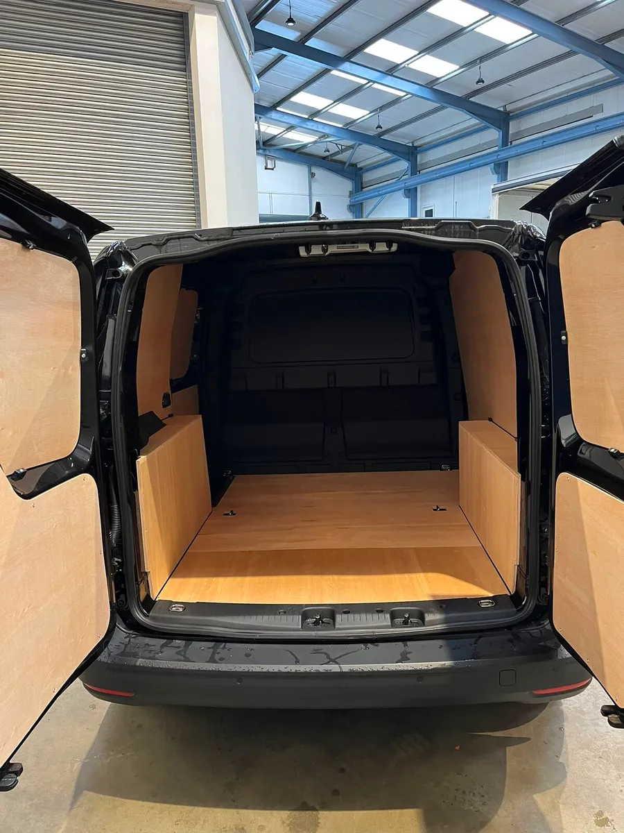2026 Ford Transit Connect Automatic - Image 3