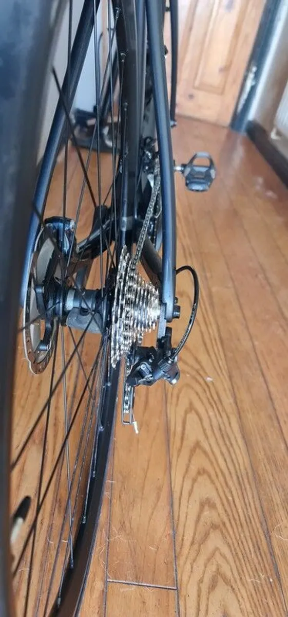 as new merida scultura disc ultegra - Image 4