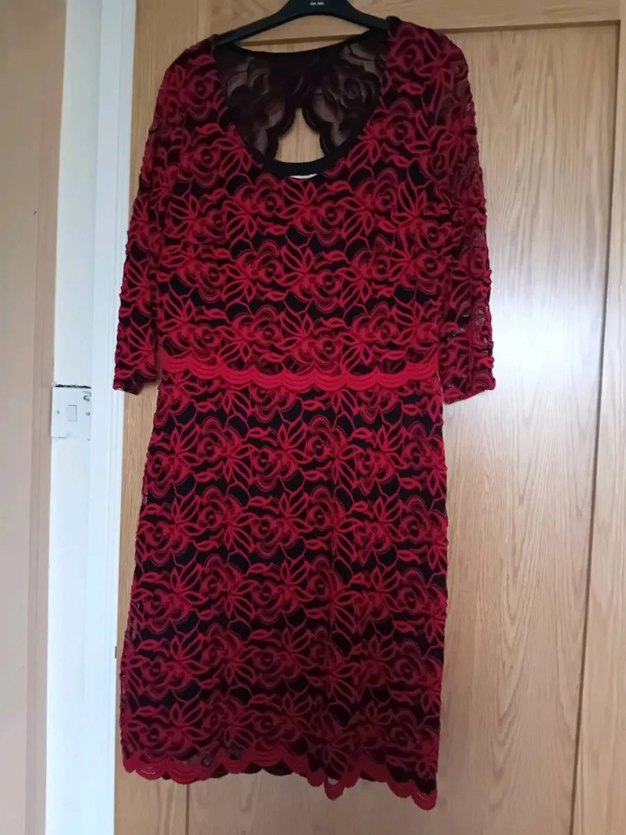 Ladies Dress -Size 18 - Image 1