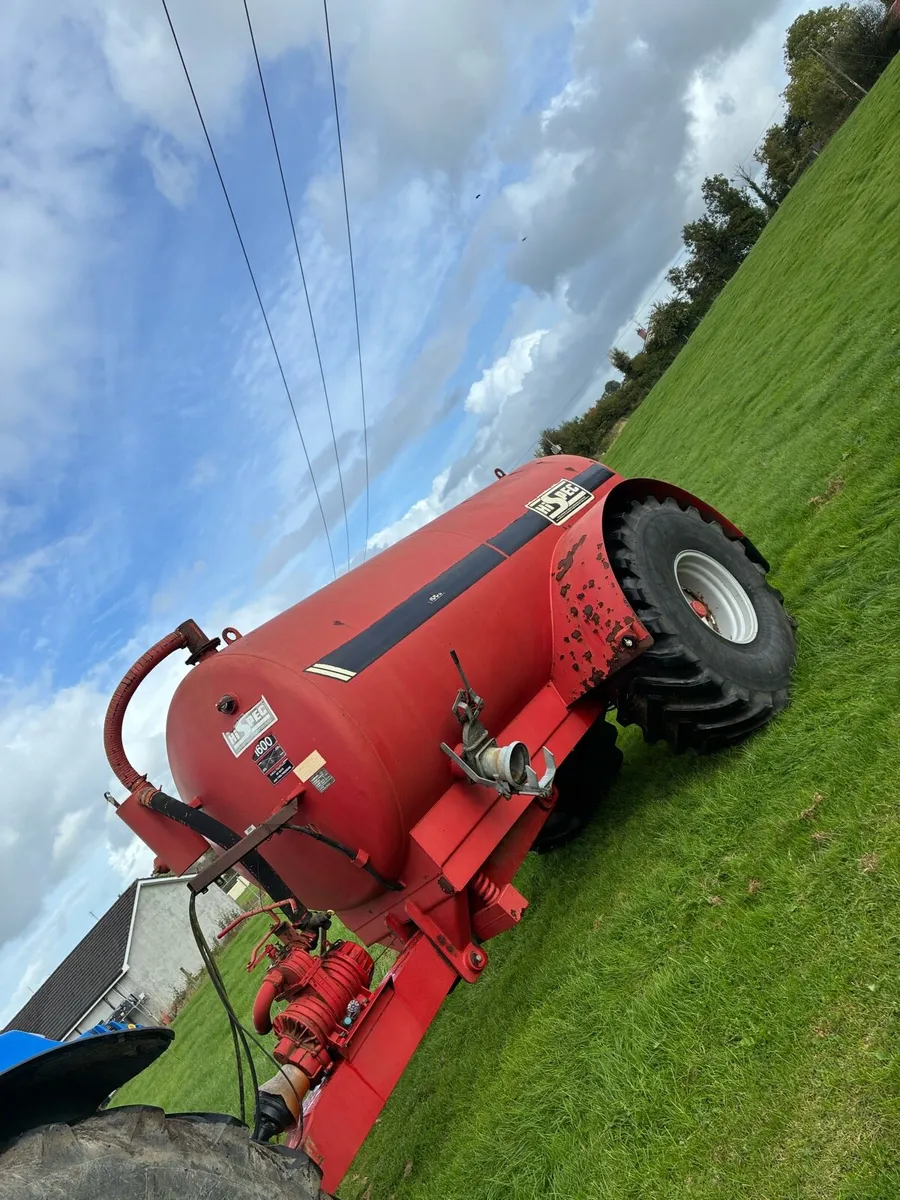 Hi spec 1600 gallon - Image 1