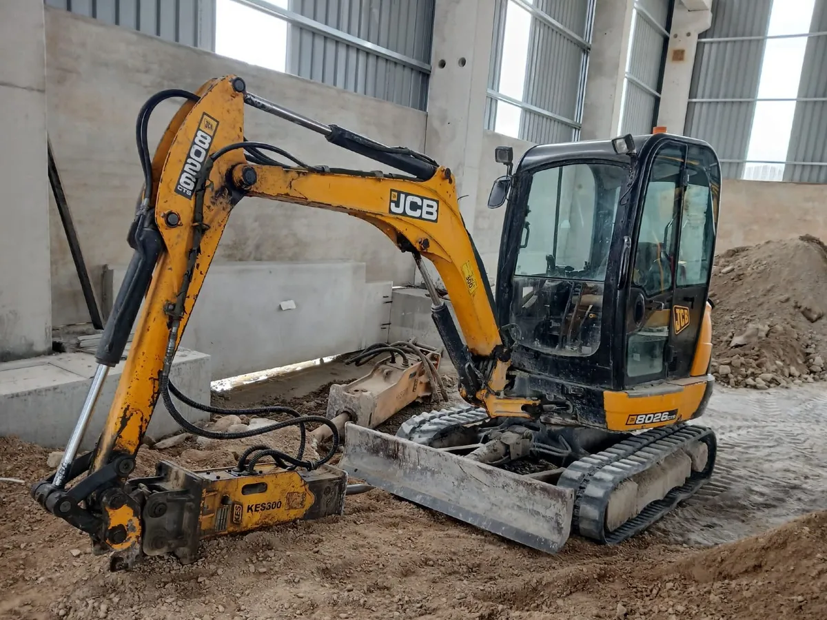 EXCAVATOR MODEL:  JCB 8026 CTS - Image 4