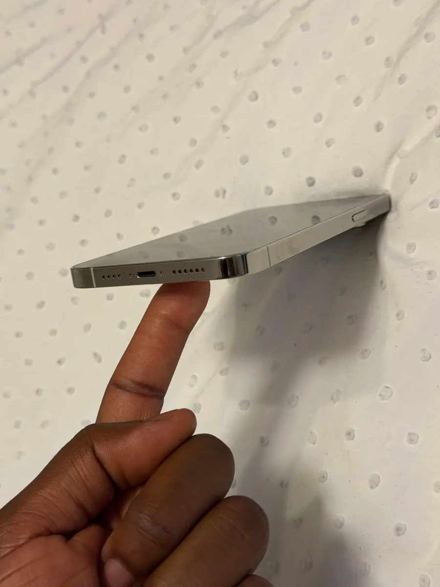 Iphone 13 Pro Max - Image 3