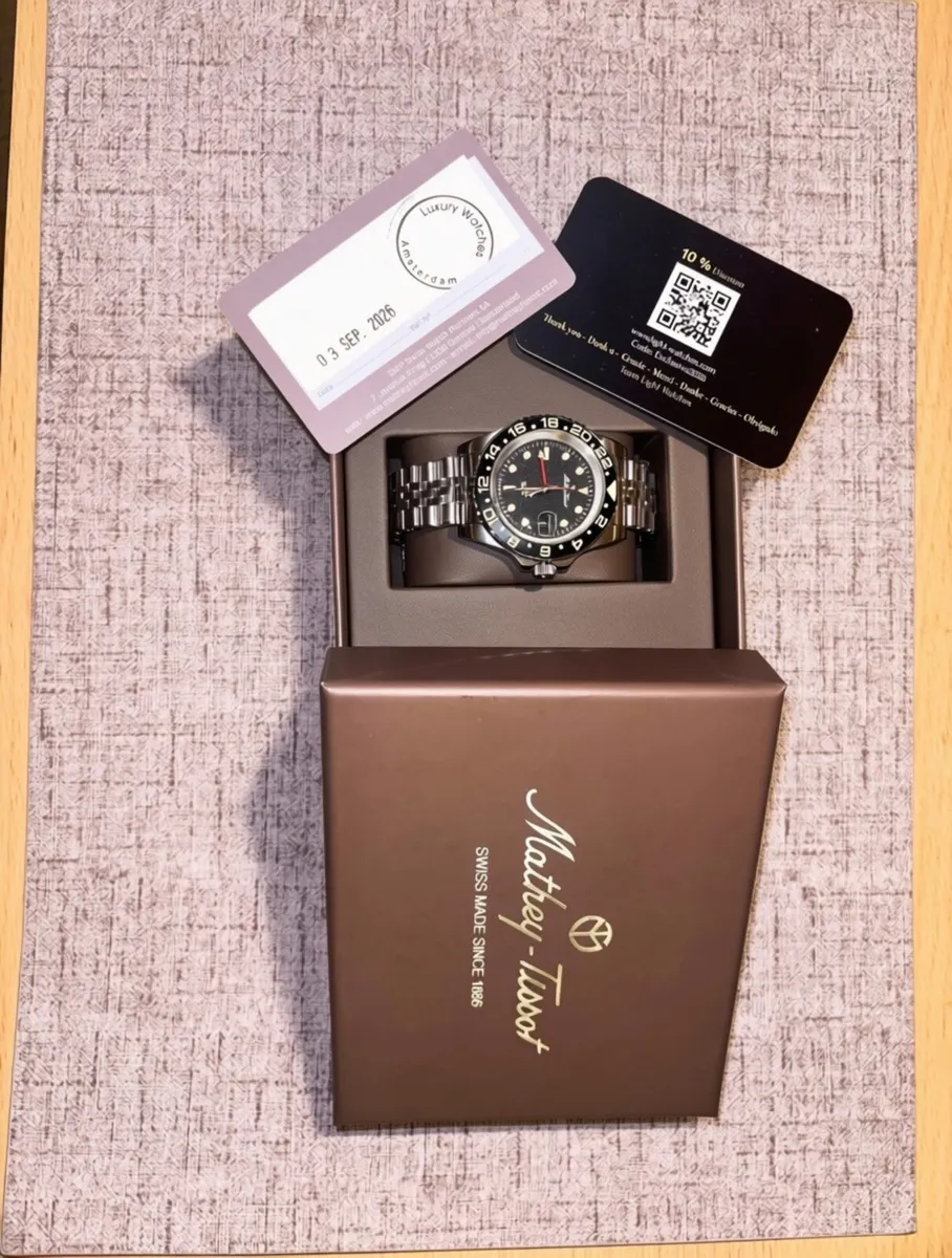 Mathey-Tissot GMT Vintage-Style Watch - Image 1