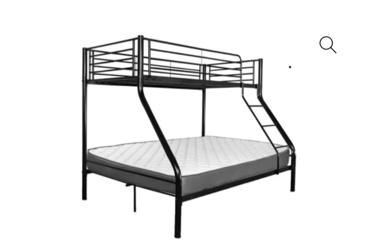 Triple bunk  with double mattress - Image 1