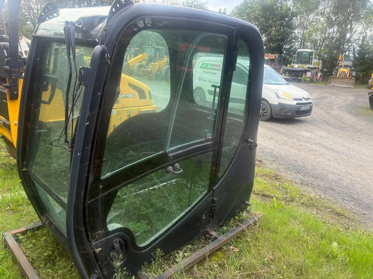 JCB Excavator Cab - Image 2