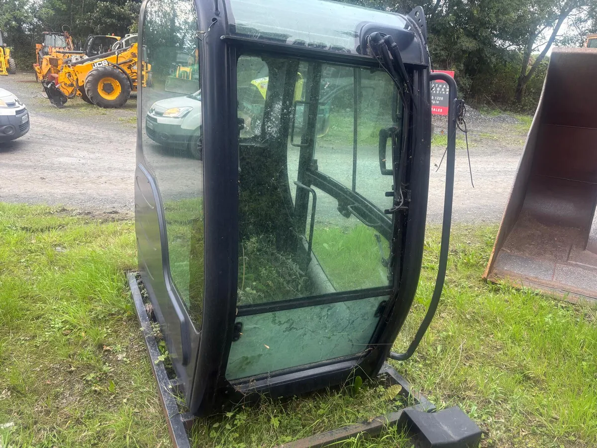 JCB Excavator Cab - Image 3