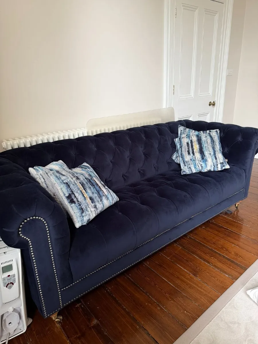 Chesterfield Sofa - Image 4