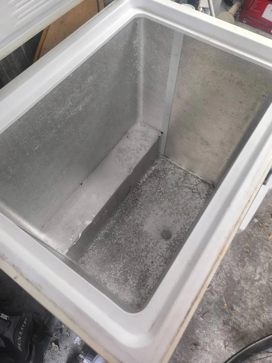 Chest Freezer - Image 2