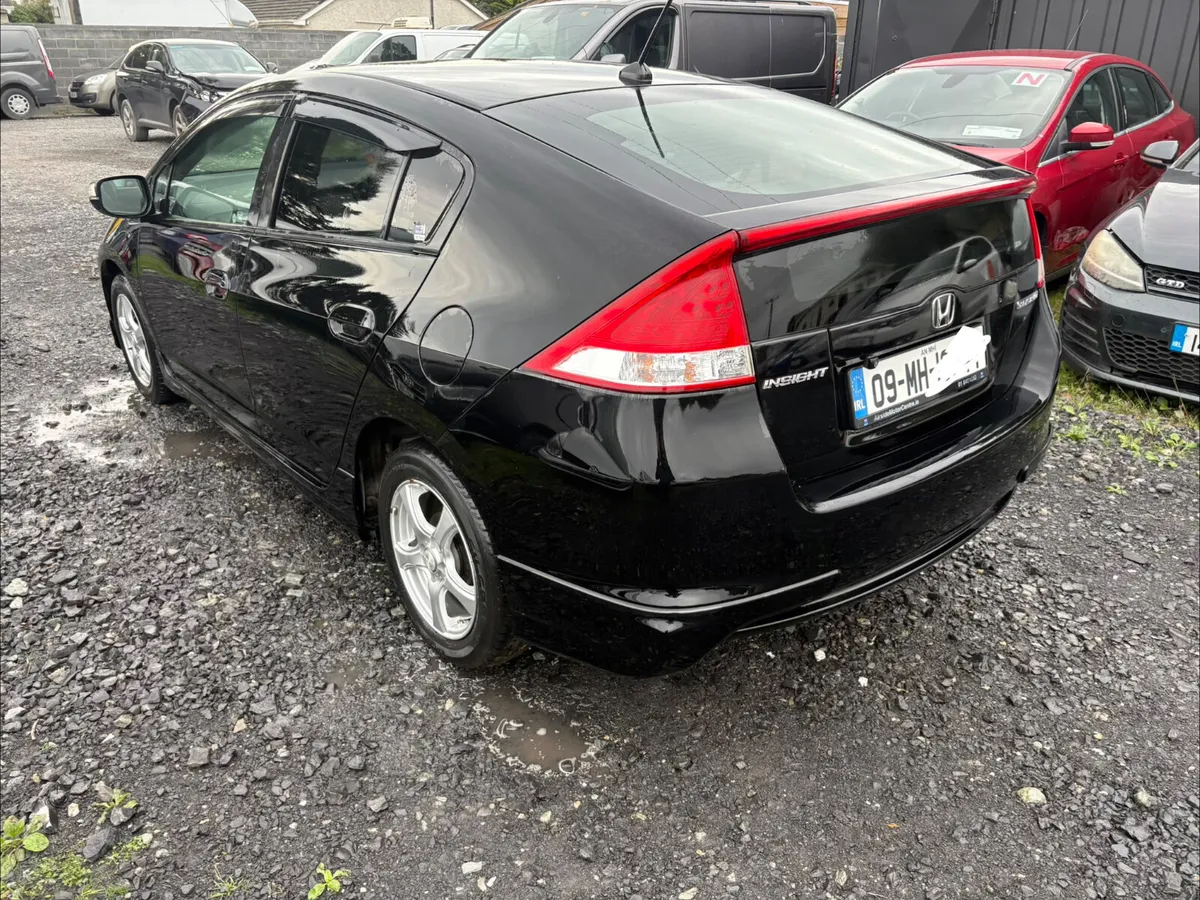 2009 Honda Insight hybrid  low milage - Image 4