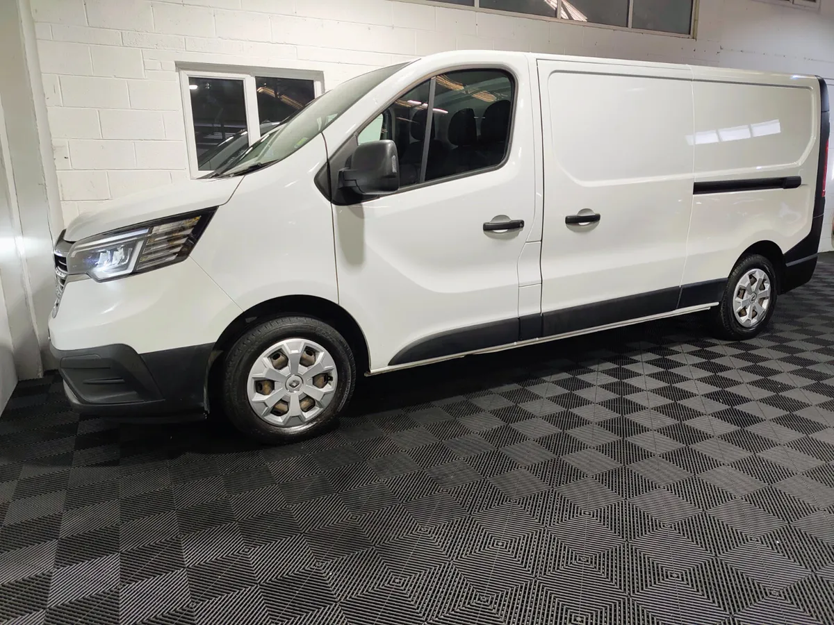Renault Trafic 2022 PRICE INCLUDES VAT - Image 4
