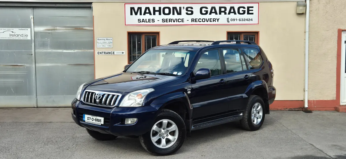 Toyota Land Cruiser 2007 Crew Cab 5 Seater Manual - Image 1