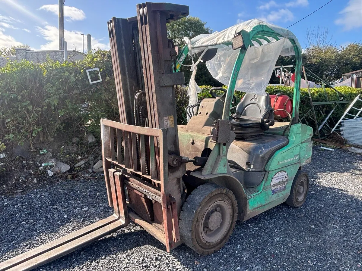 Mitsubishi Gas Forklift - Image 3