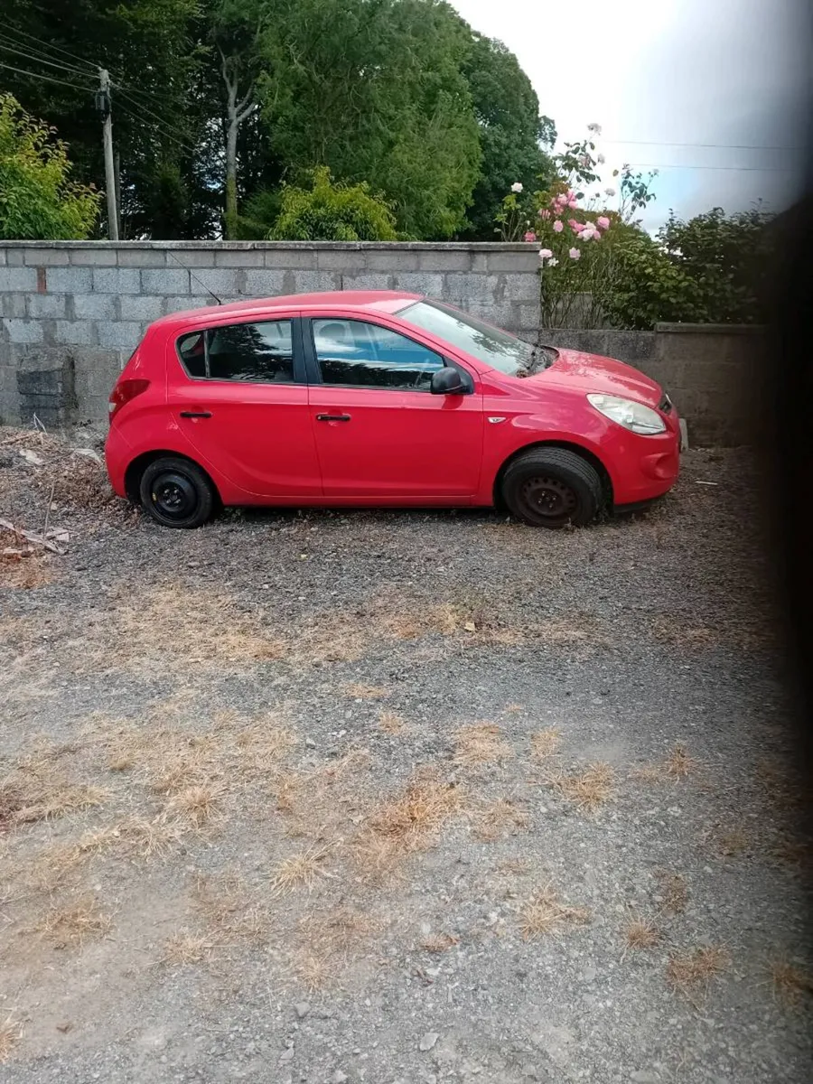Hyundai i20 - Image 2