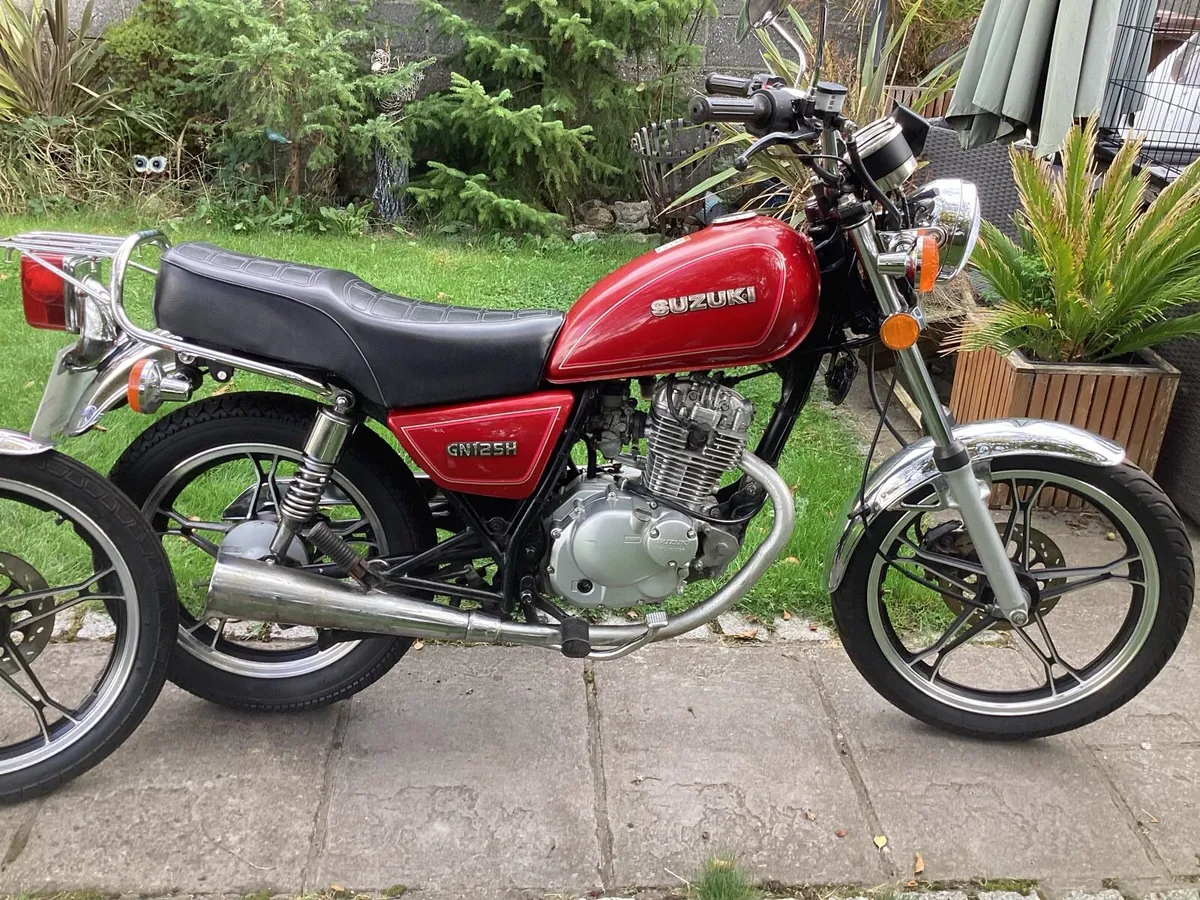 2 Suzuki GN 125, 2018, 2003 - Image 3