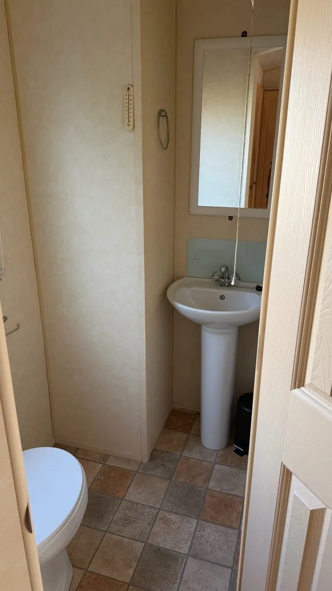 Mobile Home - Image 3