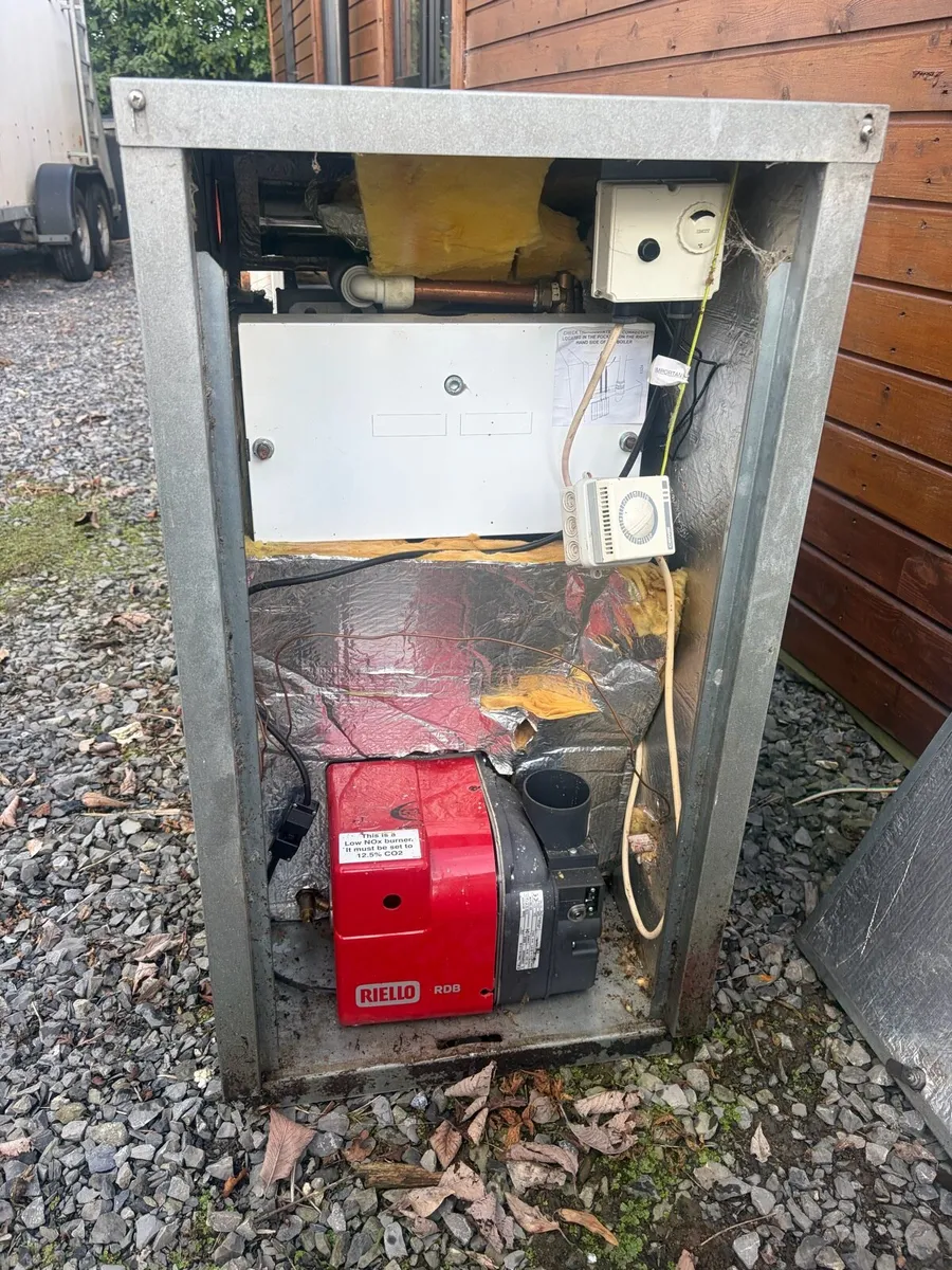 Grant vortex oil boiler 70/90 - Image 1