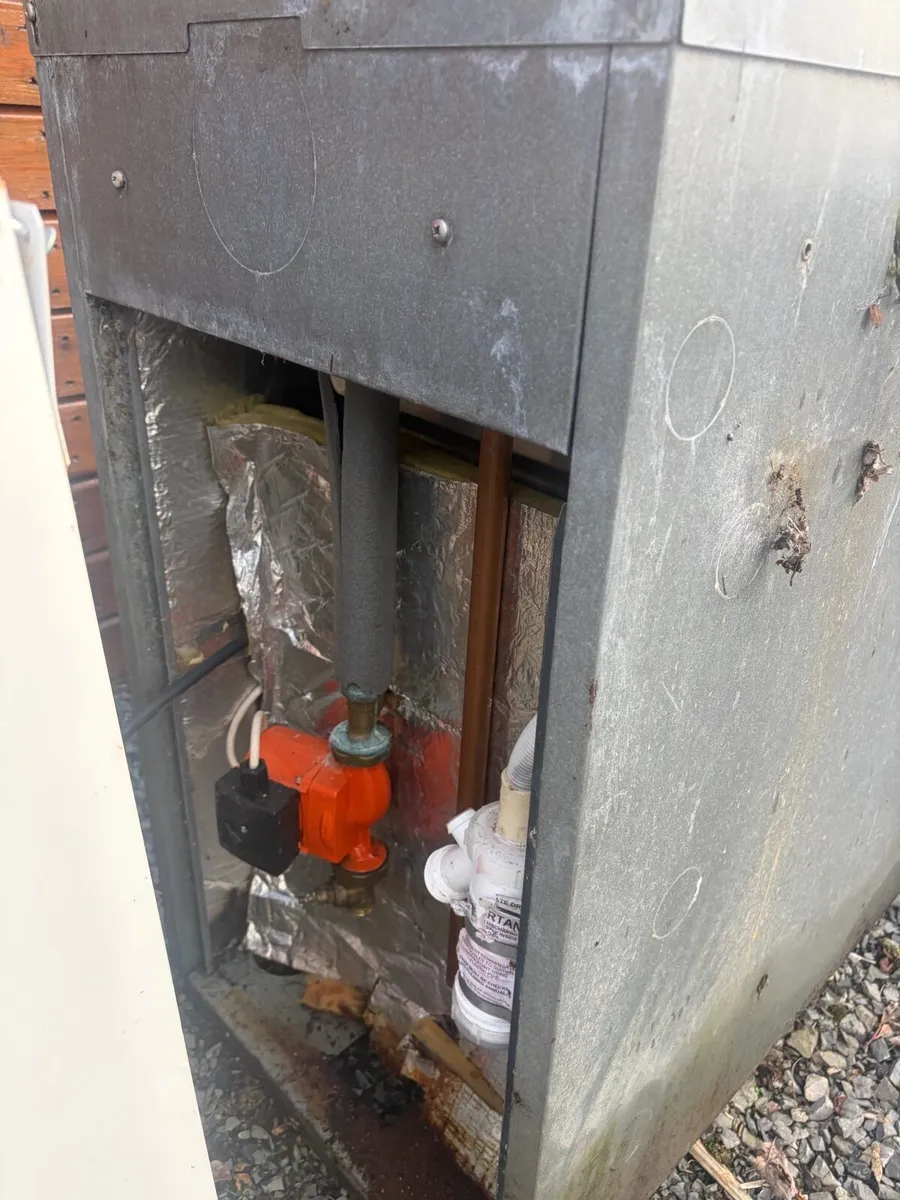 Grant vortex oil boiler 70/90 - Image 3
