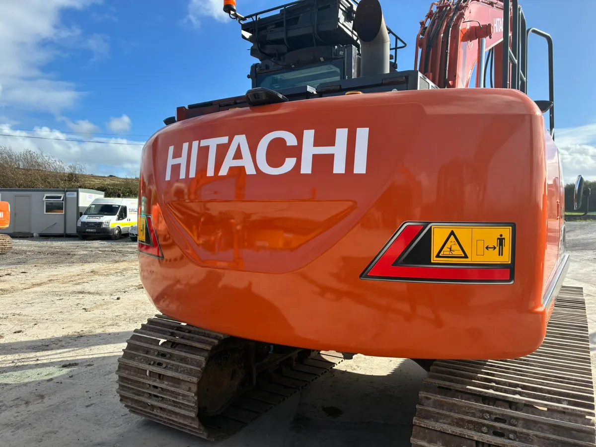 Hitachi ZX130-7 - Image 2