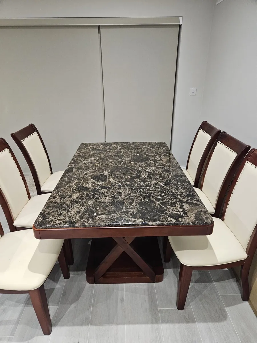 Kitchen table - Image 2