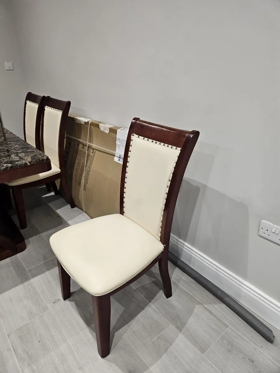 Kitchen table - Image 4