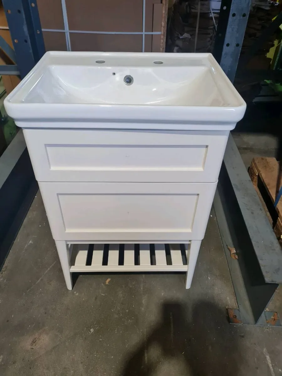 Bathroom Vanity unit - Image 1