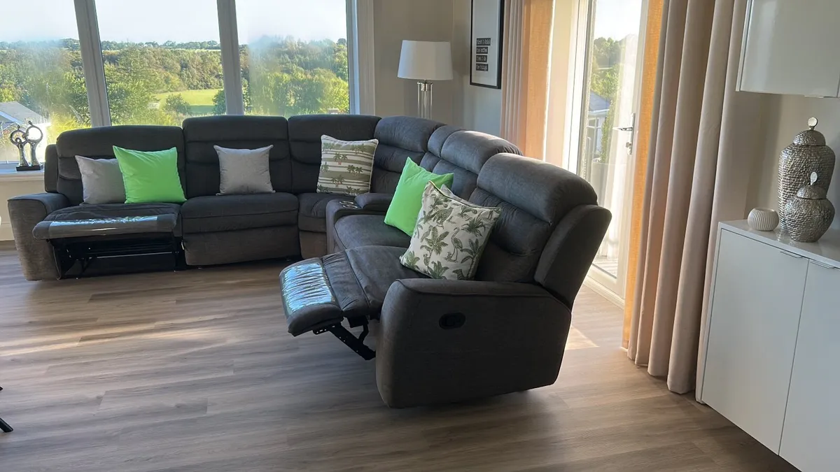 XL Reclining corner sofa - Image 2