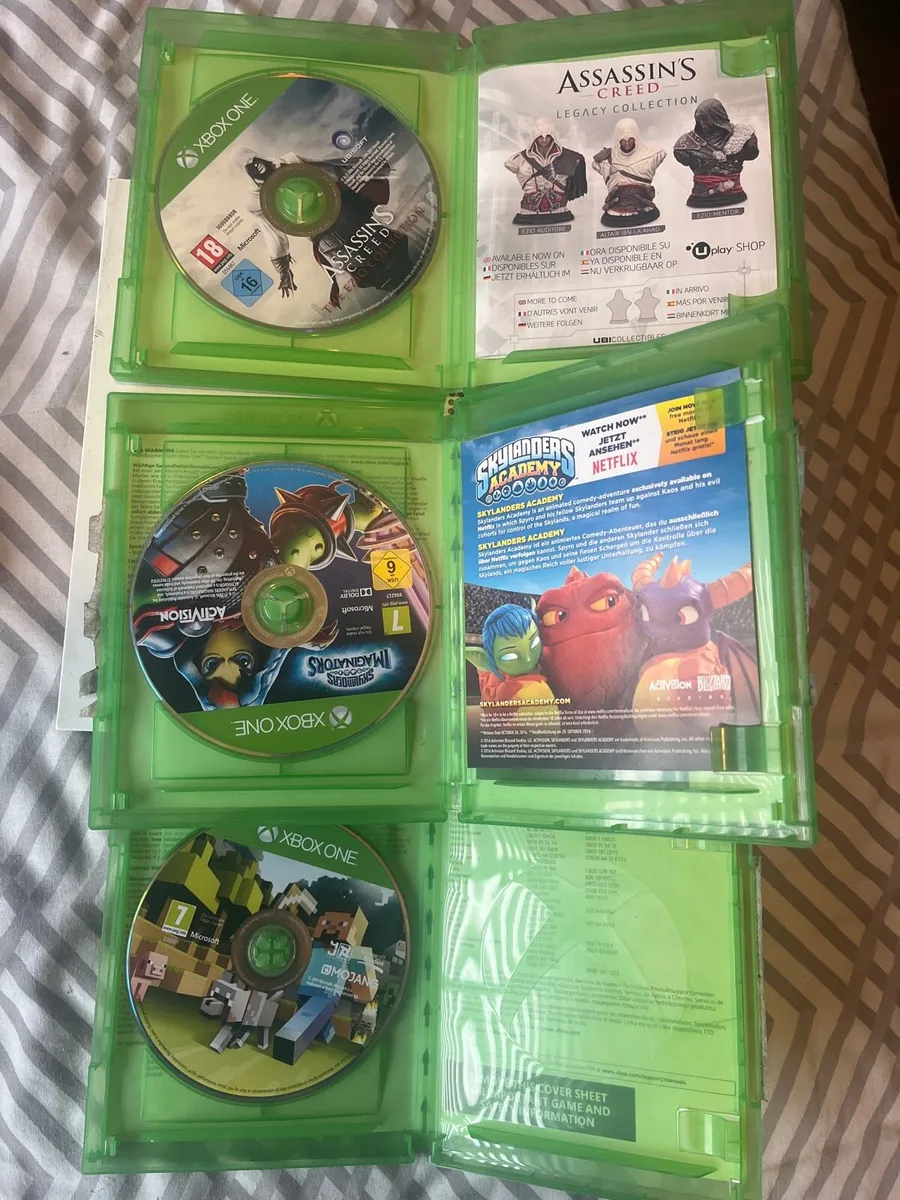 Xbox one S three games and Blue xbox controller - Image 3