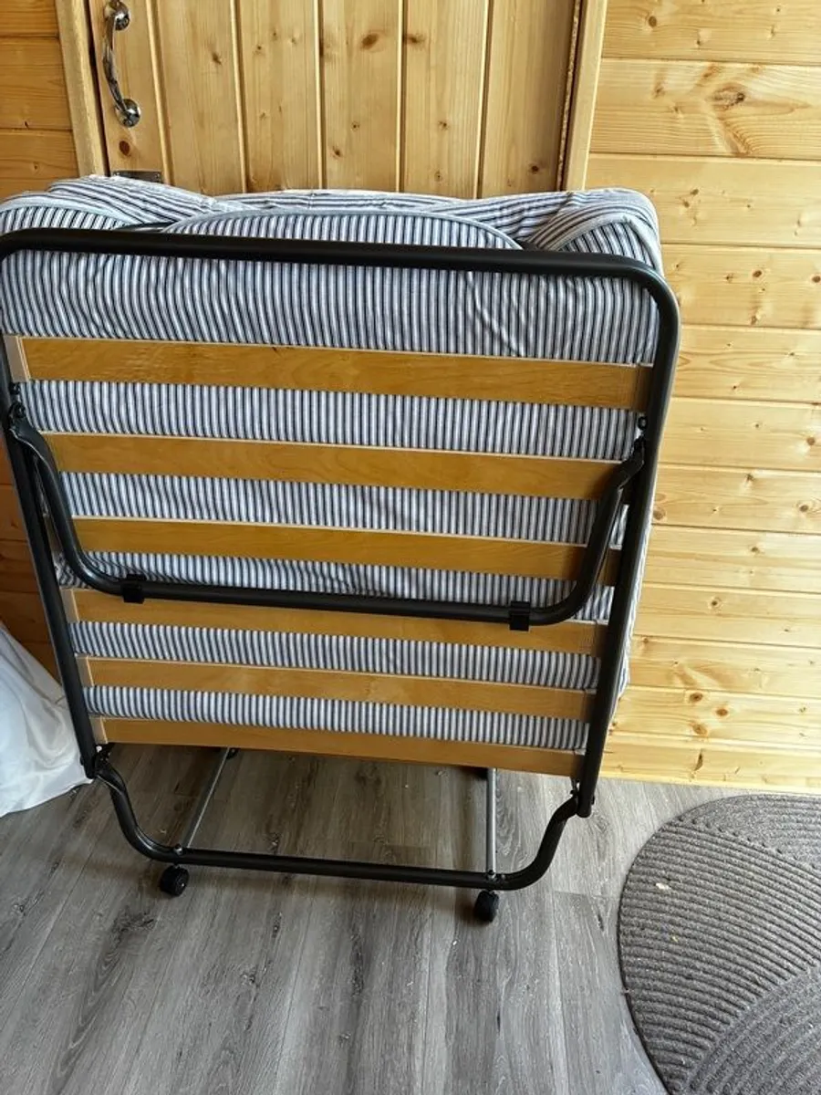 Fold up single bed - Image 2