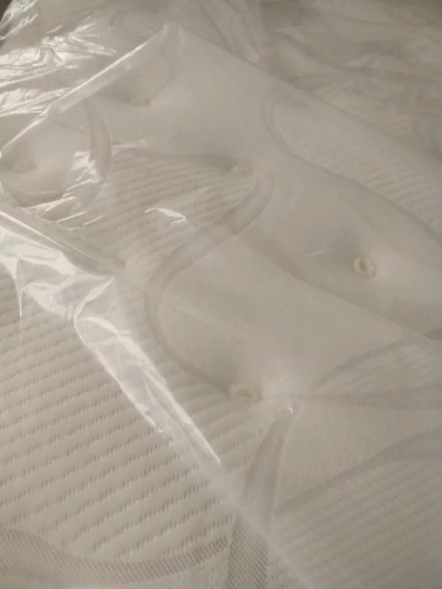 Single bed - Image 2