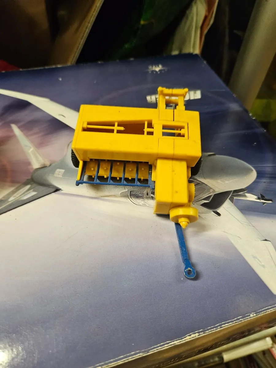 Britain's Square Baler - Image 2