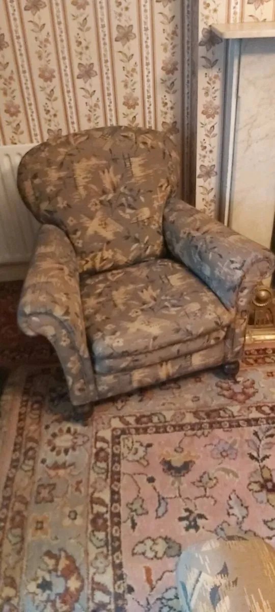 Vintage 2 Seat Sofa & 2 Arm Chairs - Image 2