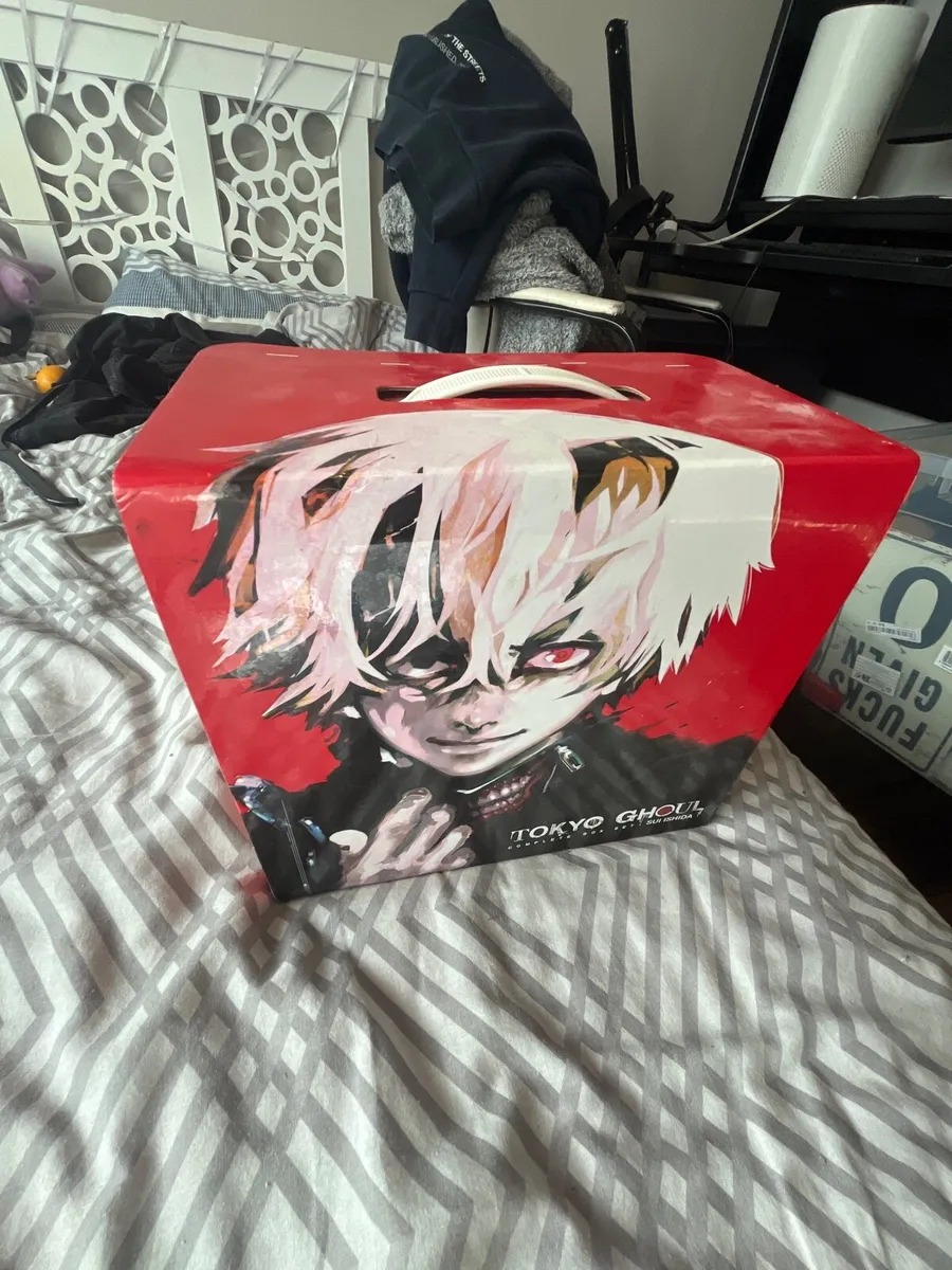Tokyo Ghoul complete  box set near perfect - Image 1