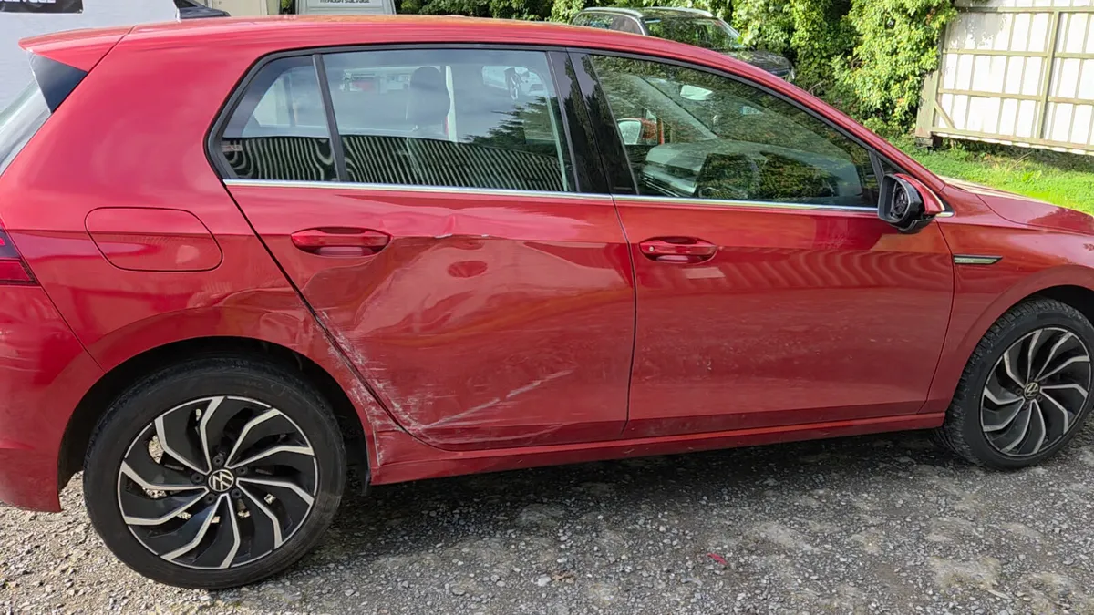 Volkswagen Golf 2021 1.5 eTSI 130HP Style DSG MHEV - Image 2