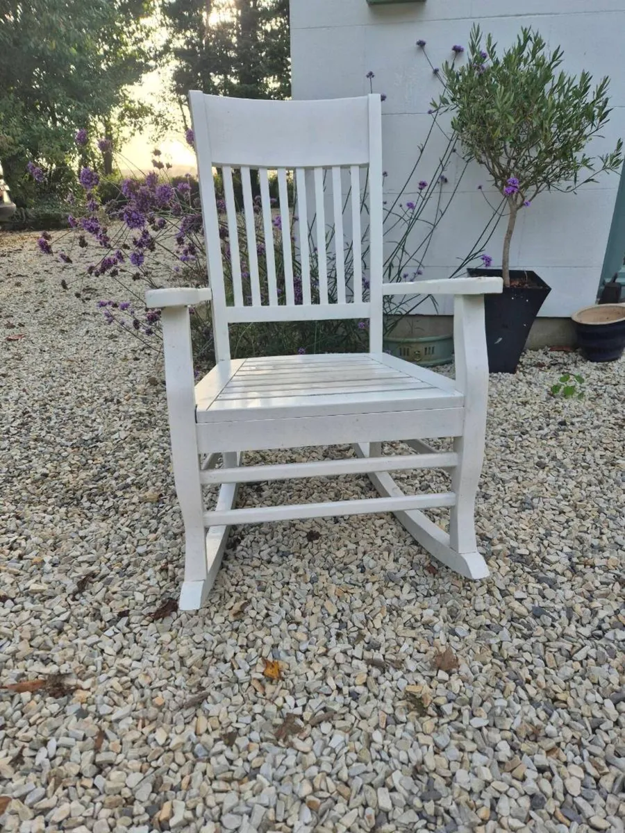 Rocking chair - Image 1