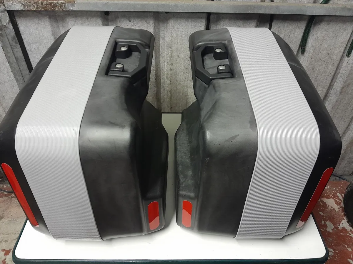 Panniers, Top Boxes, Yamaha XJ 900 S Parts - Image 2