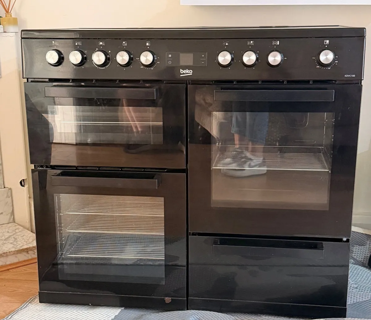 BEKO KDVC100 Range Cooker - Image 1