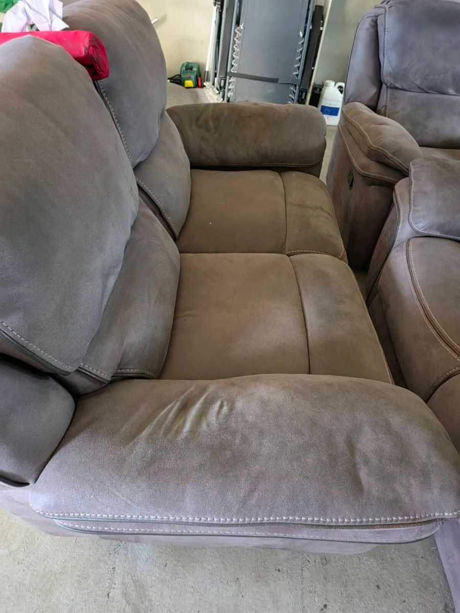 321 sofa - Image 2