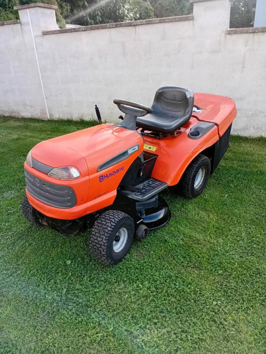 Ride on lawnmower - Image 3