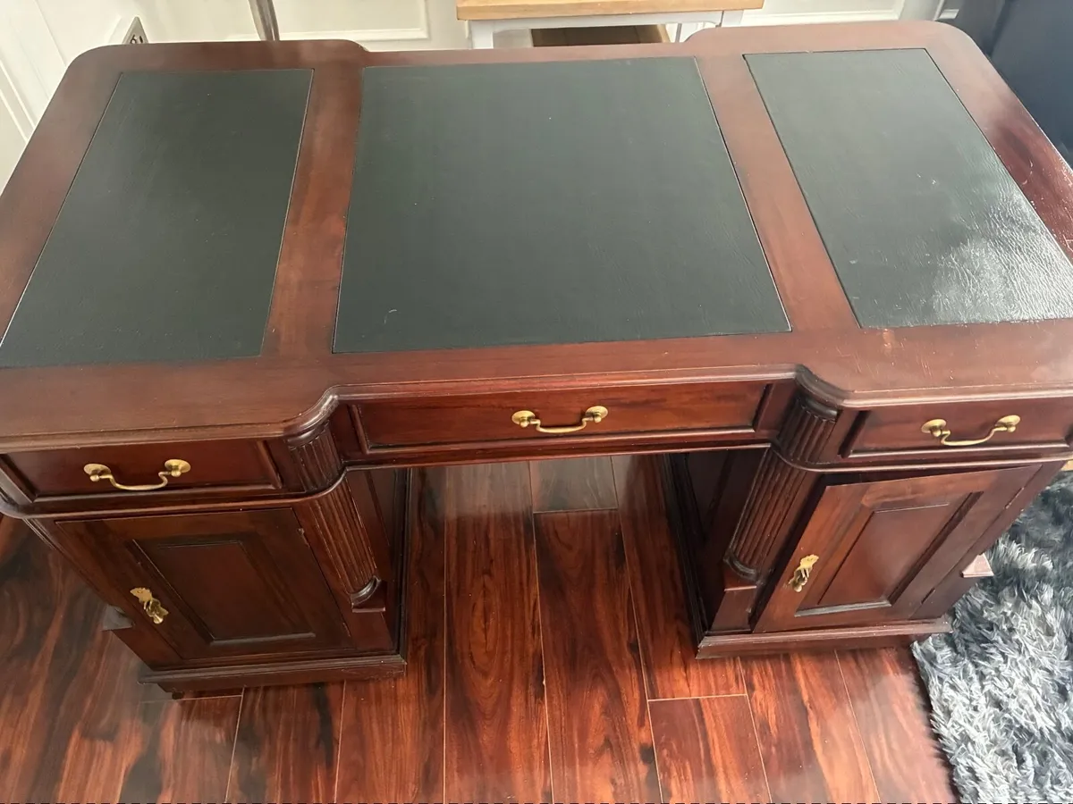 Mahogany office desk - Image 3