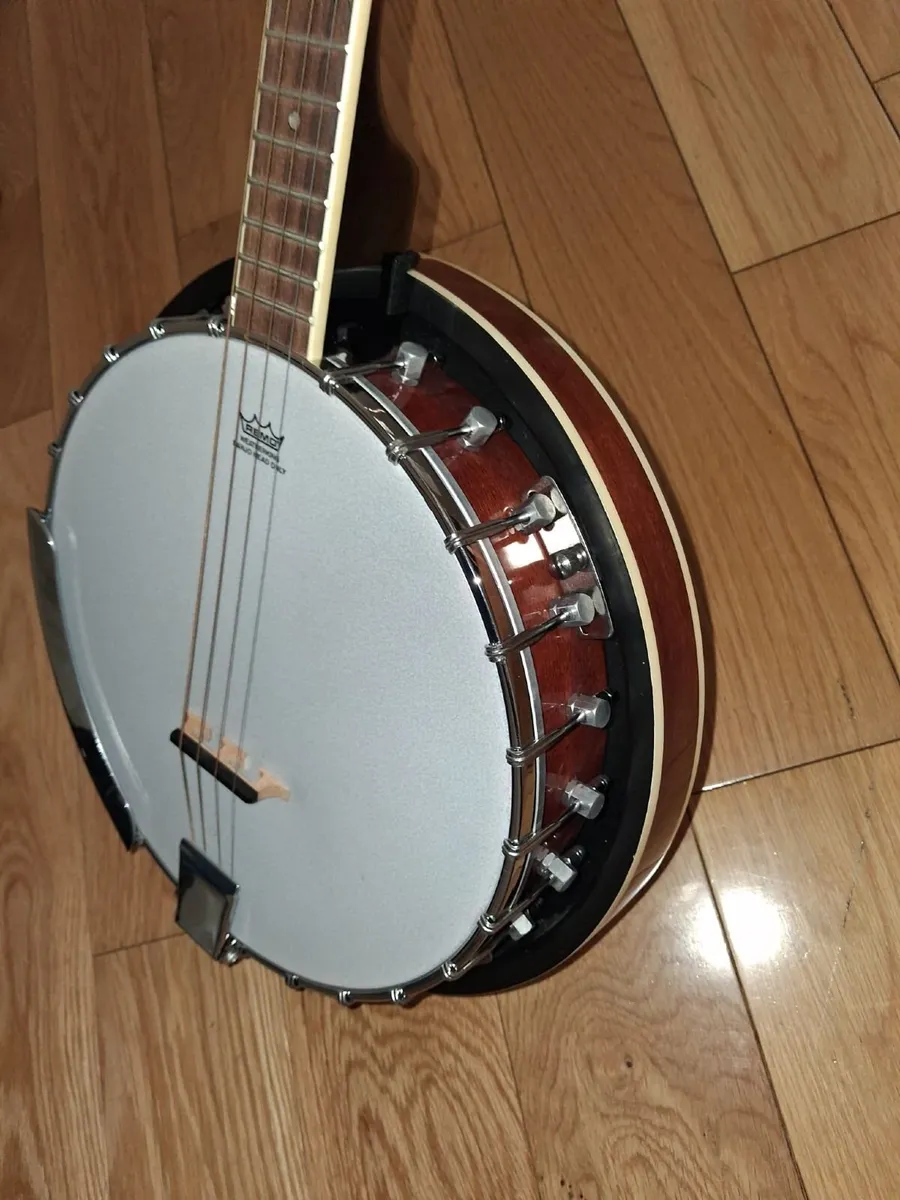 Banjo - Image 1