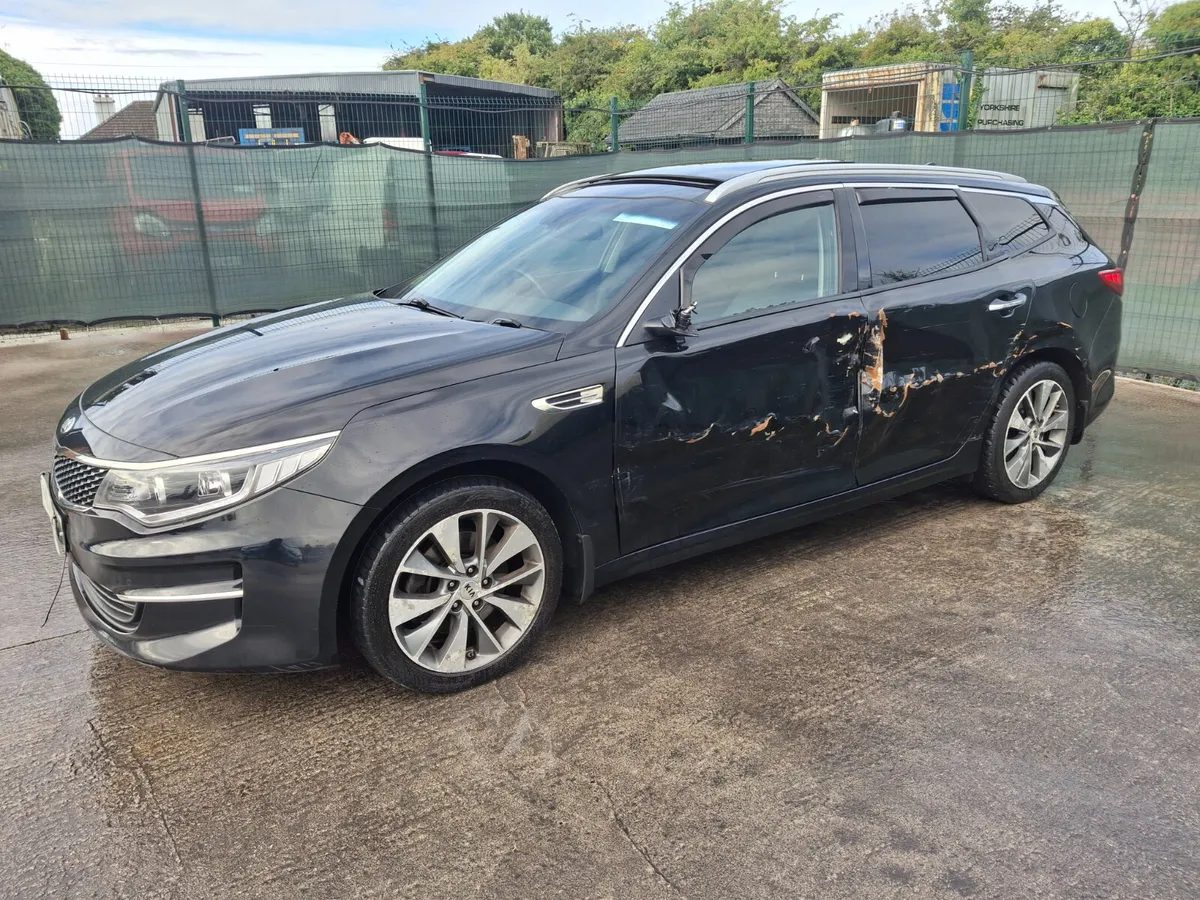 172 Kia Optima  Sportswagon.Drive home - Image 2